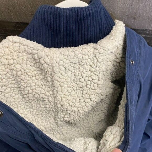 WOMENS NAVY BLUE ABERCROMBIE SHERPA FUR LINED PARKA JACKET M winter coat hood - Picture 11 of 12